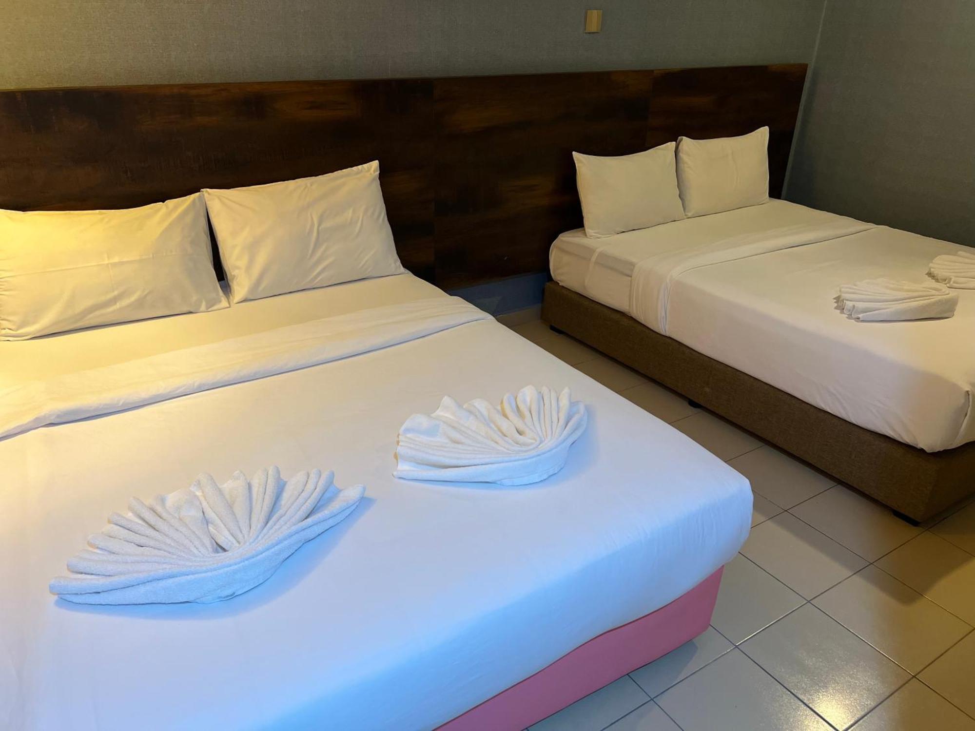 Hotel Sri Sutra  Petaling Jaya Bagian luar foto